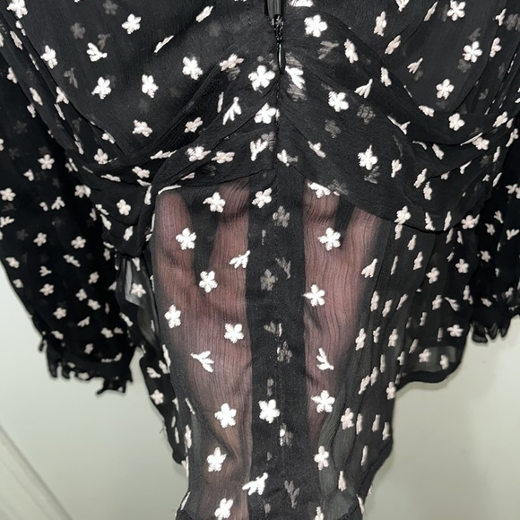 NWT Zara Embroidery Blouse - Picture 8 of 8